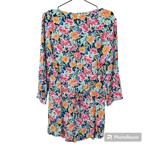 ❤️TORRID Floral Crinkle Gauze 3/4 sleeve high low tunic top - Picture 6 of 11